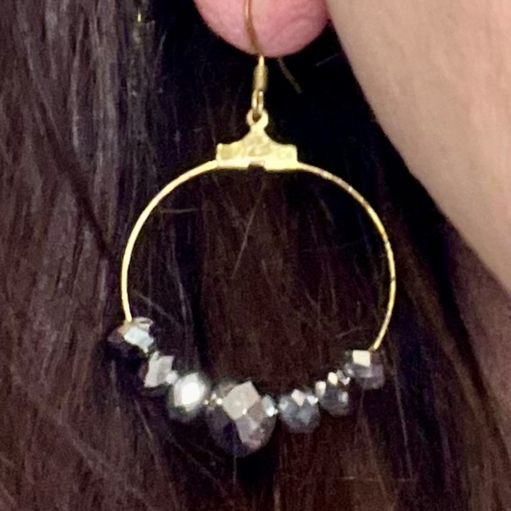 Dangle earring